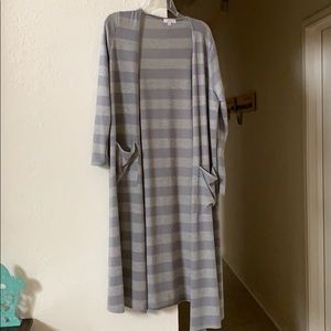 Large LuLaRoe Sarah